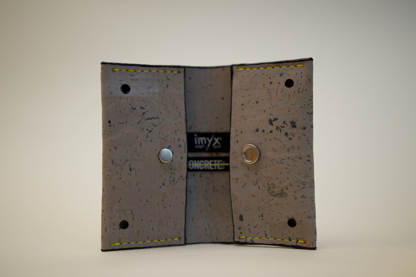 "Concrete" fold cardholder