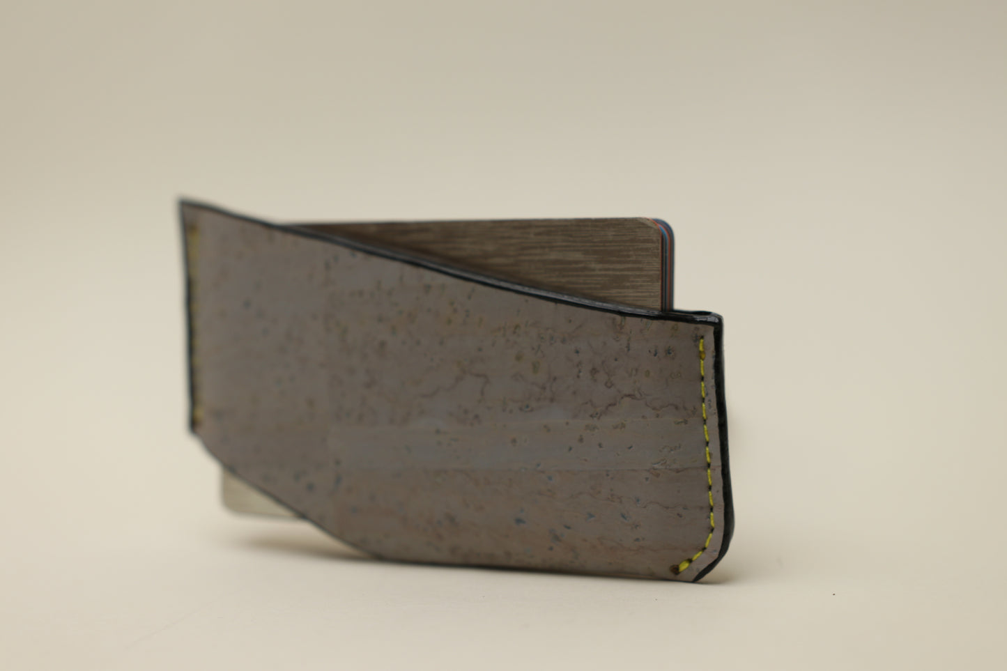 sleek "concrete" cardholder